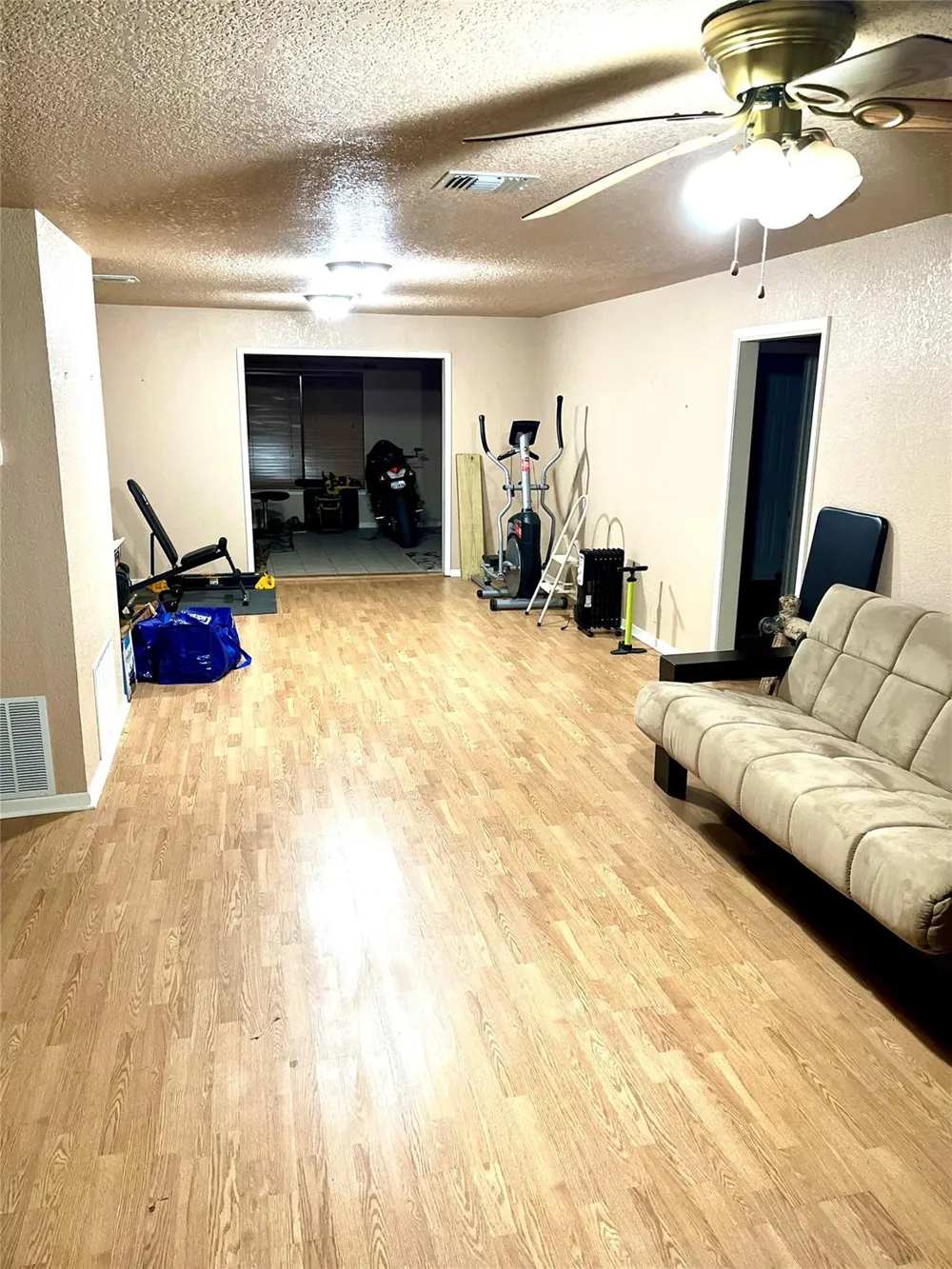 307 5th St Street Sutherland Springs, TX 78161
