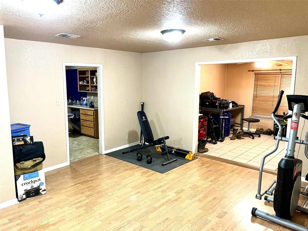 307 5th St Street Sutherland Springs, TX 78161