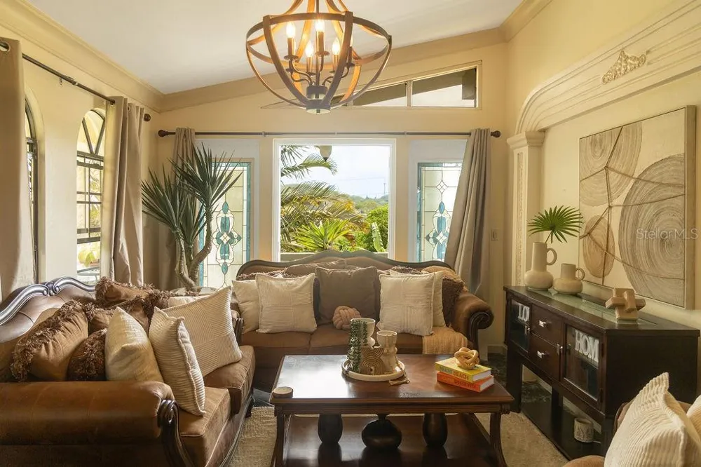 393 MONTE CARMELO Vieques, PR 00765