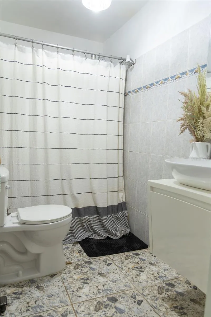 393 MONTE CARMELO Vieques, PR 00765