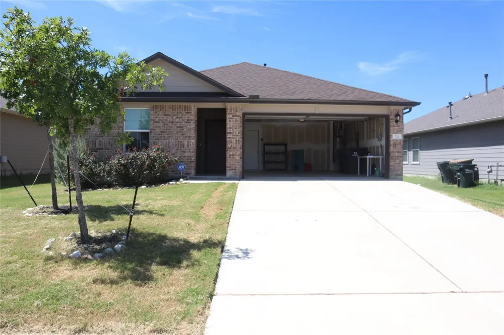 724 Adler Way San Marcos, TX 78666