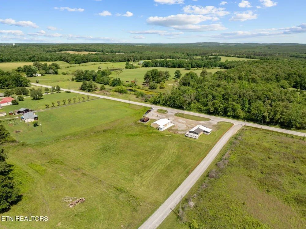 1424 Bellview Rd Pikeville, TN 37367