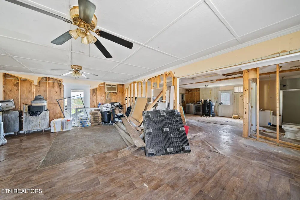 1424 Bellview Rd Pikeville, TN 37367