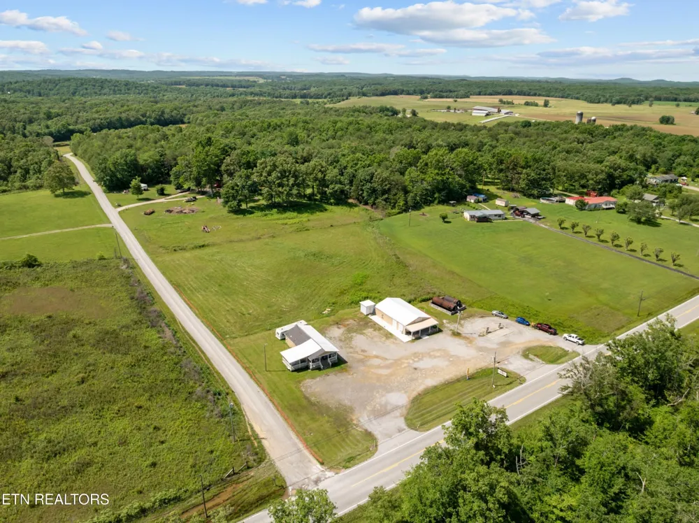 1424 Bellview Rd Pikeville, TN 37367