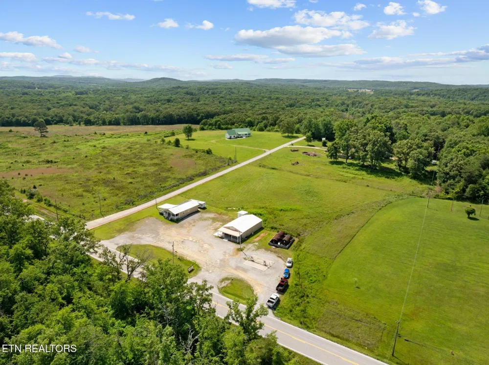 1424 Bellview Rd Pikeville, TN 37367
