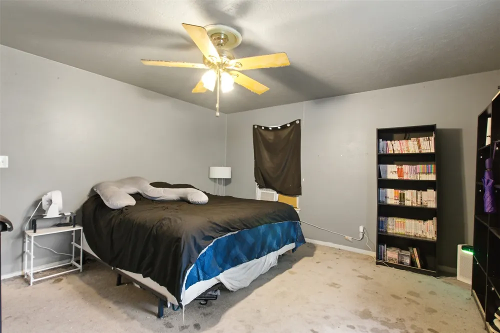 912 Sycamore Street Commerce, TX 75428