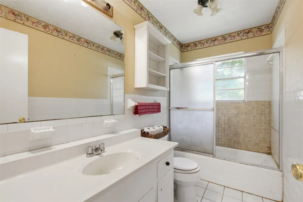 912 Sycamore Street Commerce, TX 75428