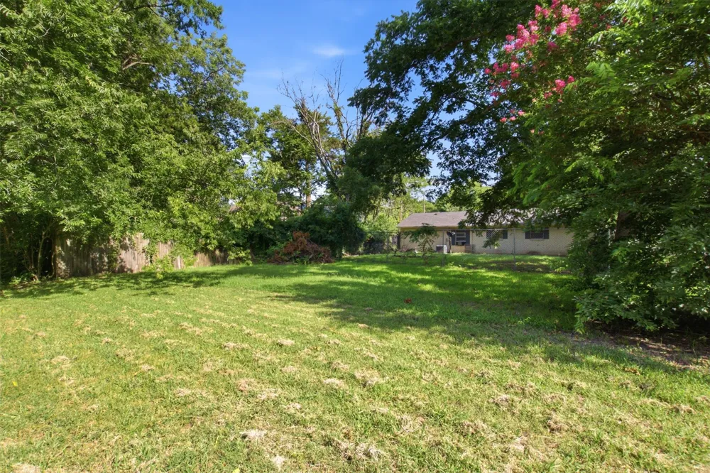 912 Sycamore Street Commerce, TX 75428