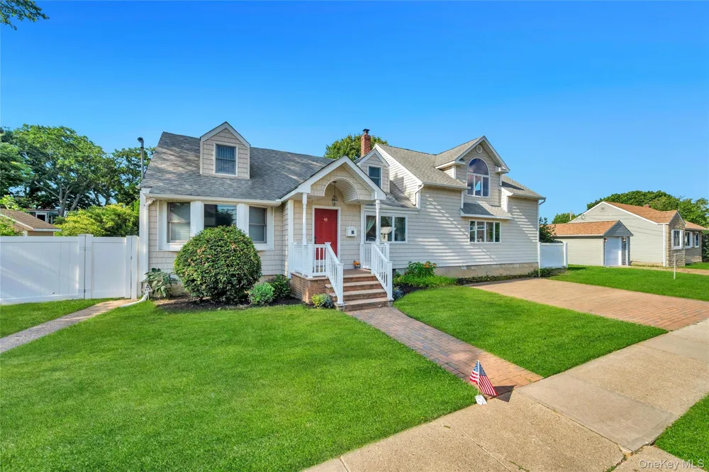 40 Columbia Street Bethpage, NY 11714