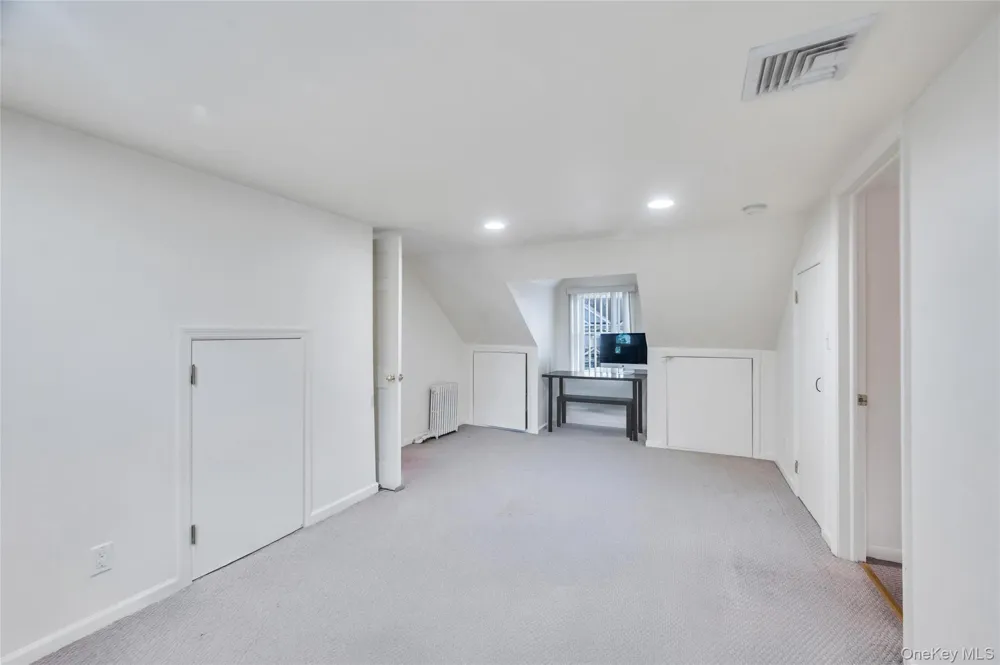 40 Columbia Street Bethpage, NY 11714