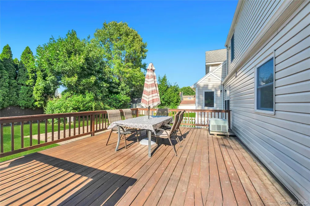 40 Columbia Street Bethpage, NY 11714