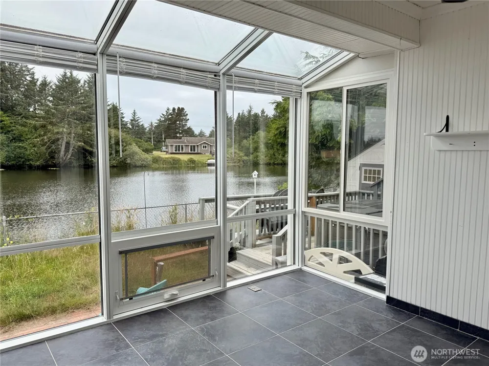 137 Canal Drive NE Ocean Shores, WA 98569