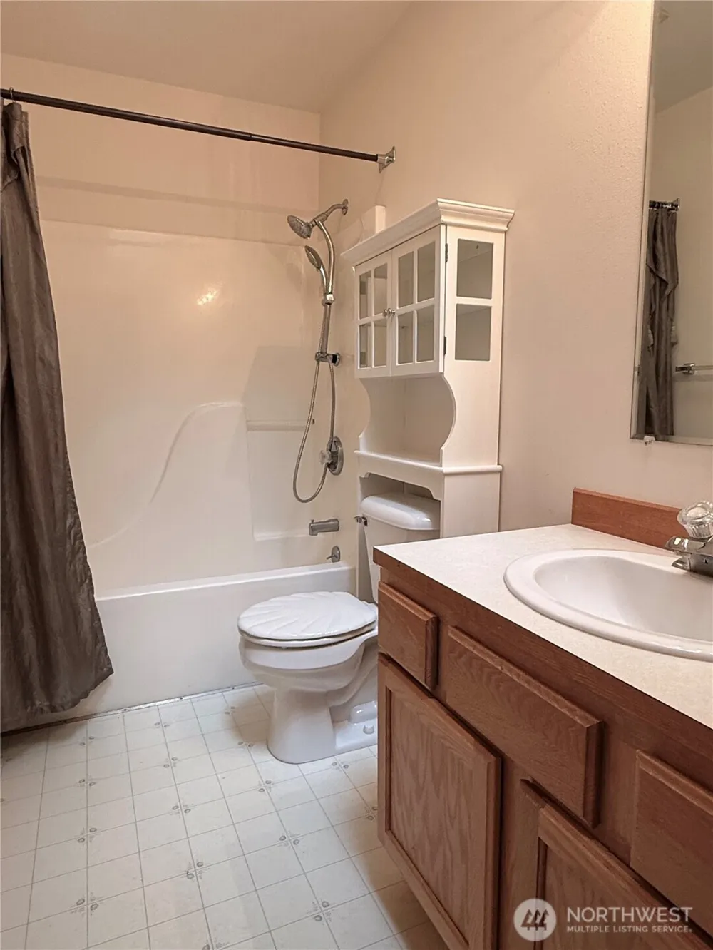 137 Canal Drive NE Ocean Shores, WA 98569