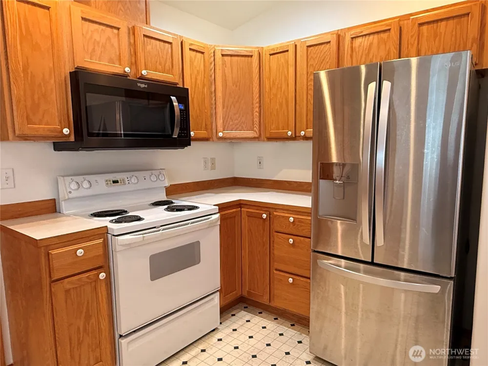 137 Canal Drive NE Ocean Shores, WA 98569