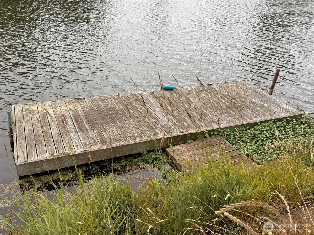 137 Canal Drive NE Ocean Shores, WA 98569
