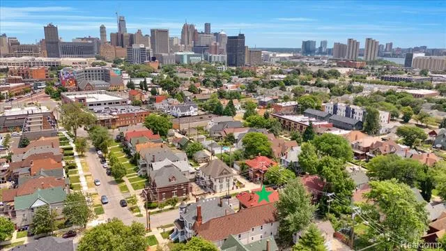 1933 11th Street Detroit City, MI 48216