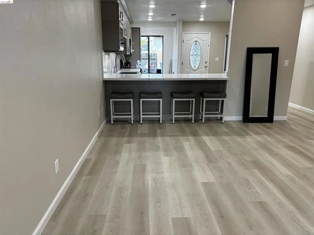 216 Westview Dr Jackson, CA 95642