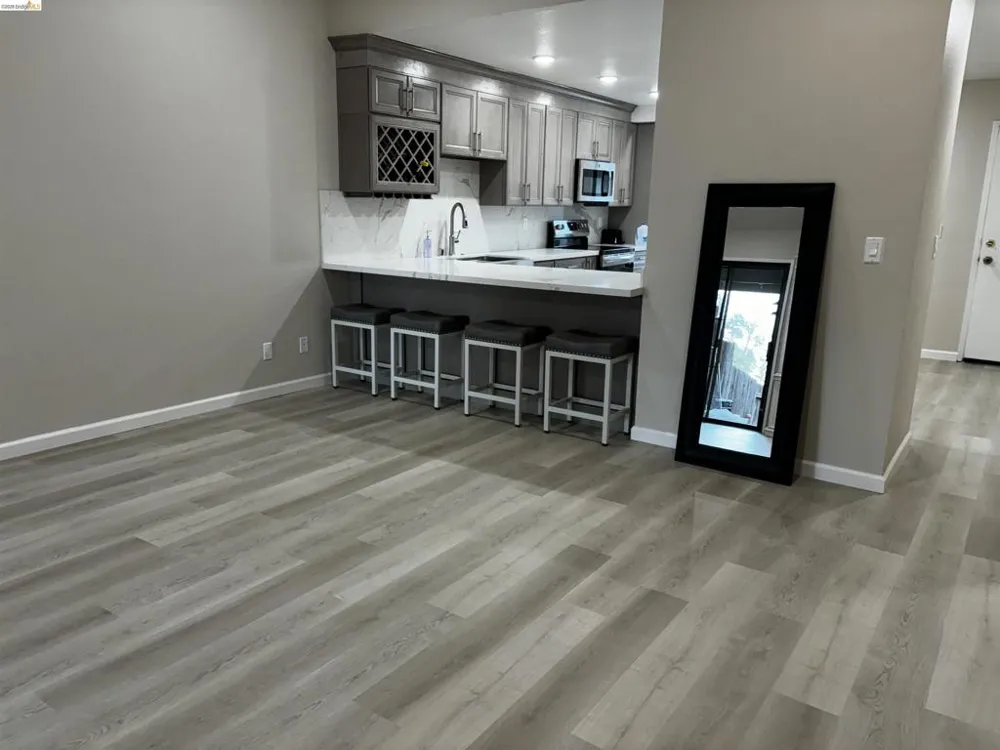 216 Westview Dr Jackson, CA 95642