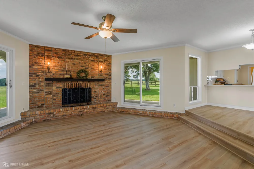 1241 Country Club Circle Minden, LA 71055