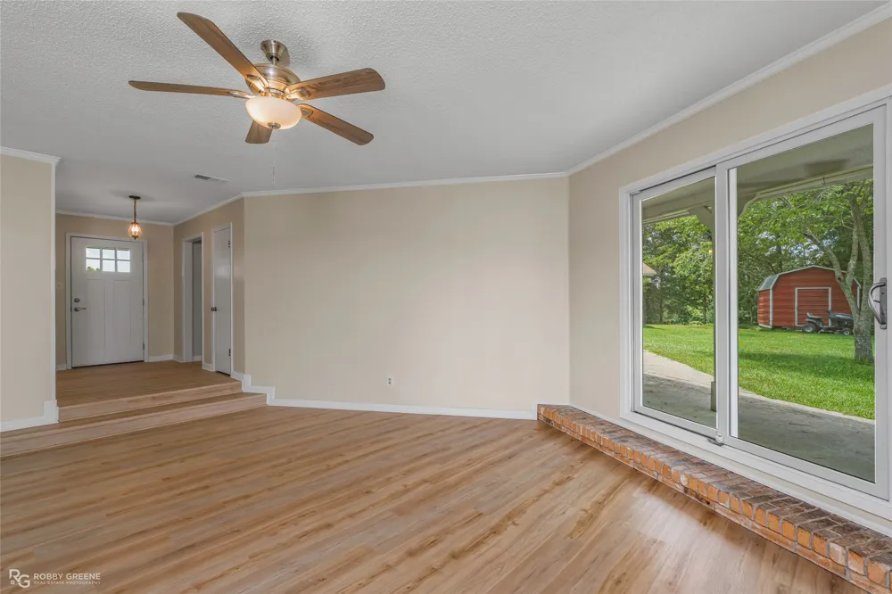 1241 Country Club Circle Minden, LA 71055