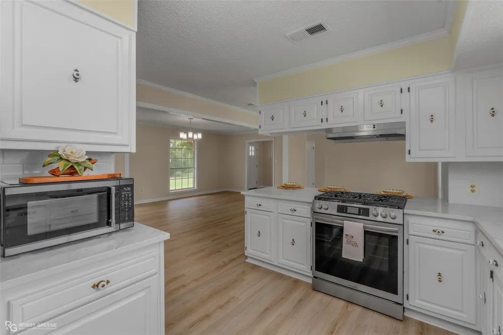 1241 Country Club Circle Minden, LA 71055