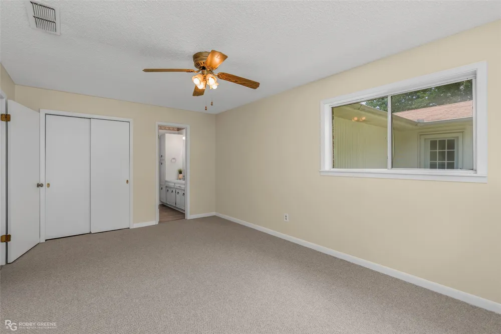 1241 Country Club Circle Minden, LA 71055