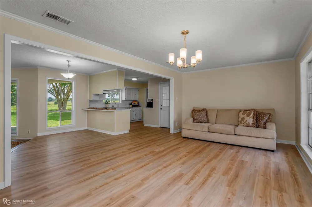 1241 Country Club Circle Minden, LA 71055