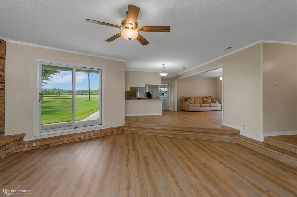 1241 Country Club Circle Minden, LA 71055