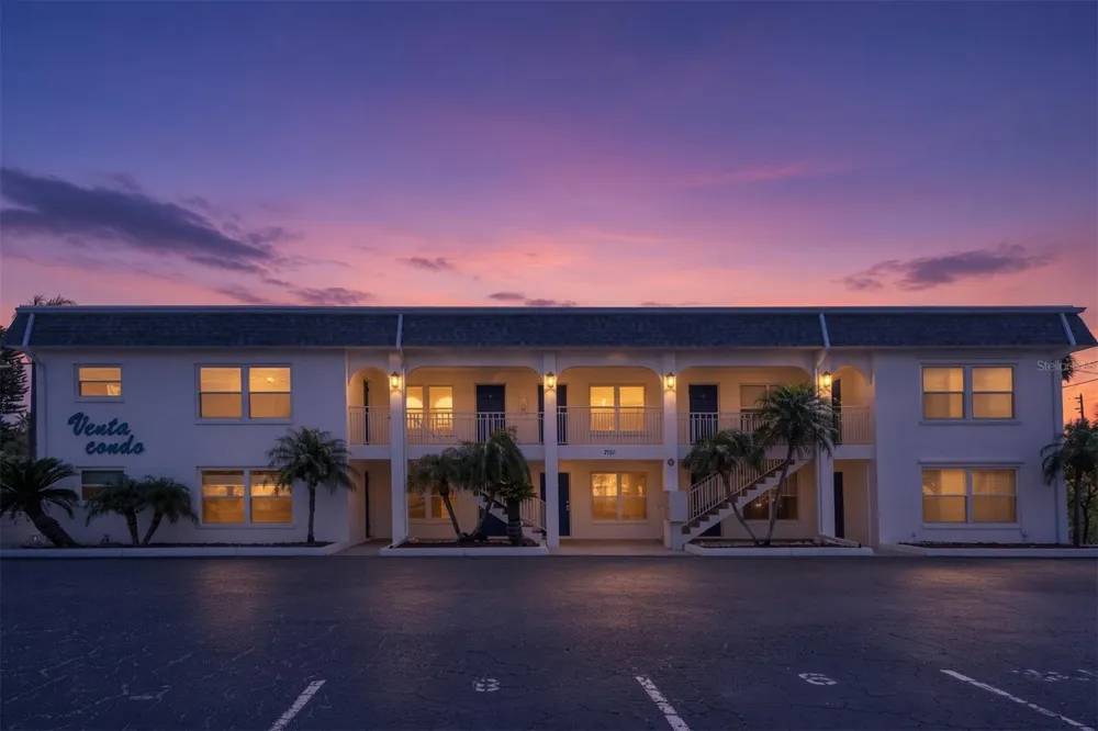 7151 SUNSET WAY #3 St Pete Beach, FL 33706