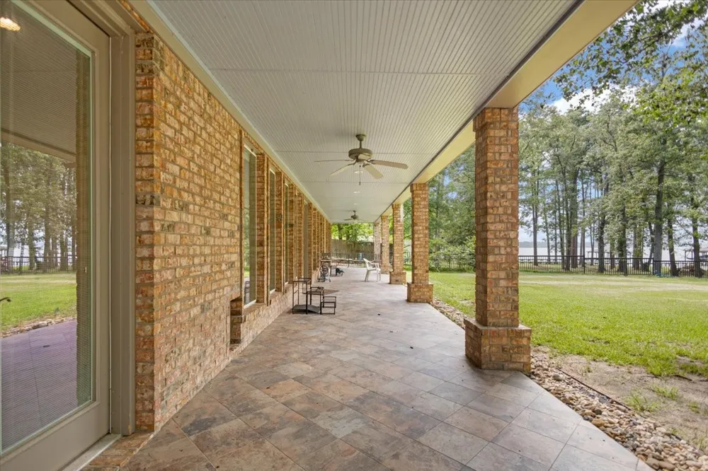 15722 Timberhill Drive Flint, TX 75762