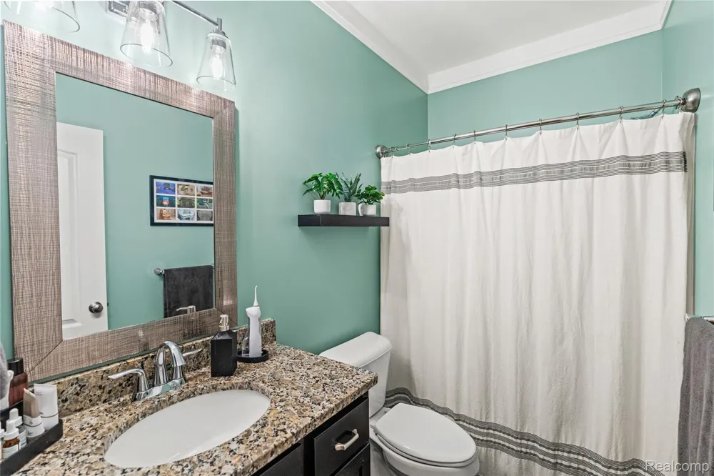 322 Hidden River E Holly Township, MI 48442