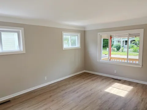 1118 Simcoe Avenue