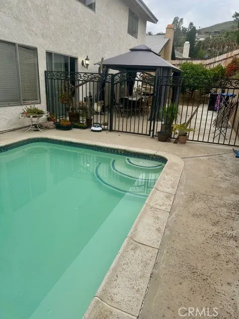 3017 Pepper Highland, CA 92346