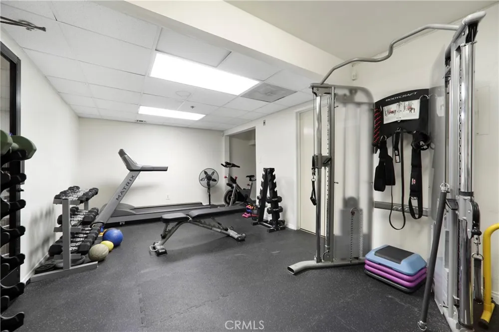 5143 Bakman #417 North Hollywood, CA 91601