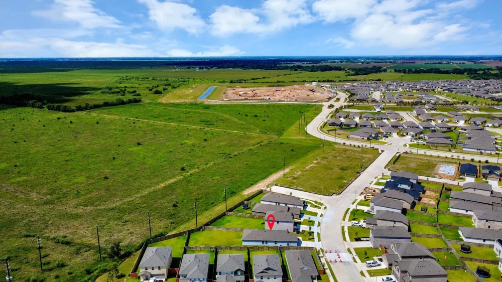 10411 Birds Nest Drive Beasley, TX 77417