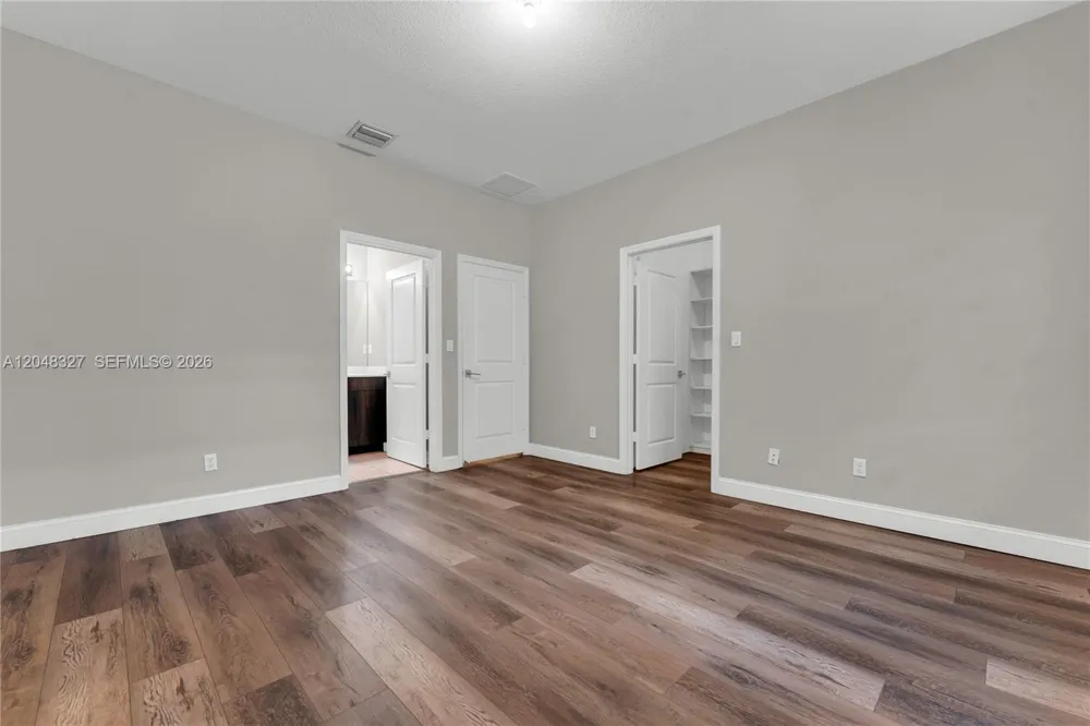 4040 NW 11th St Lauderhill, FL 33313