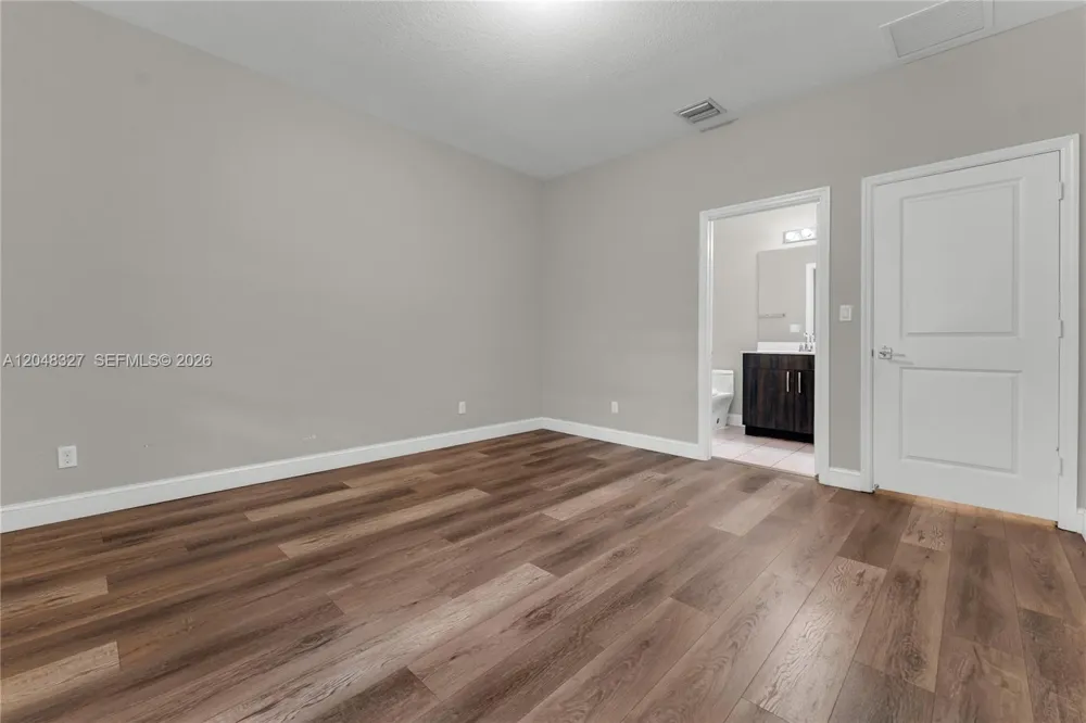 4040 NW 11th St Lauderhill, FL 33313