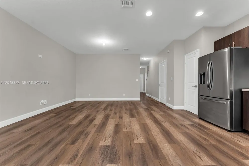 4040 NW 11th St Lauderhill, FL 33313