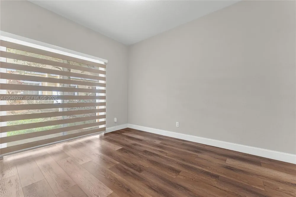 4040 NW 11th St Lauderhill, FL 33313