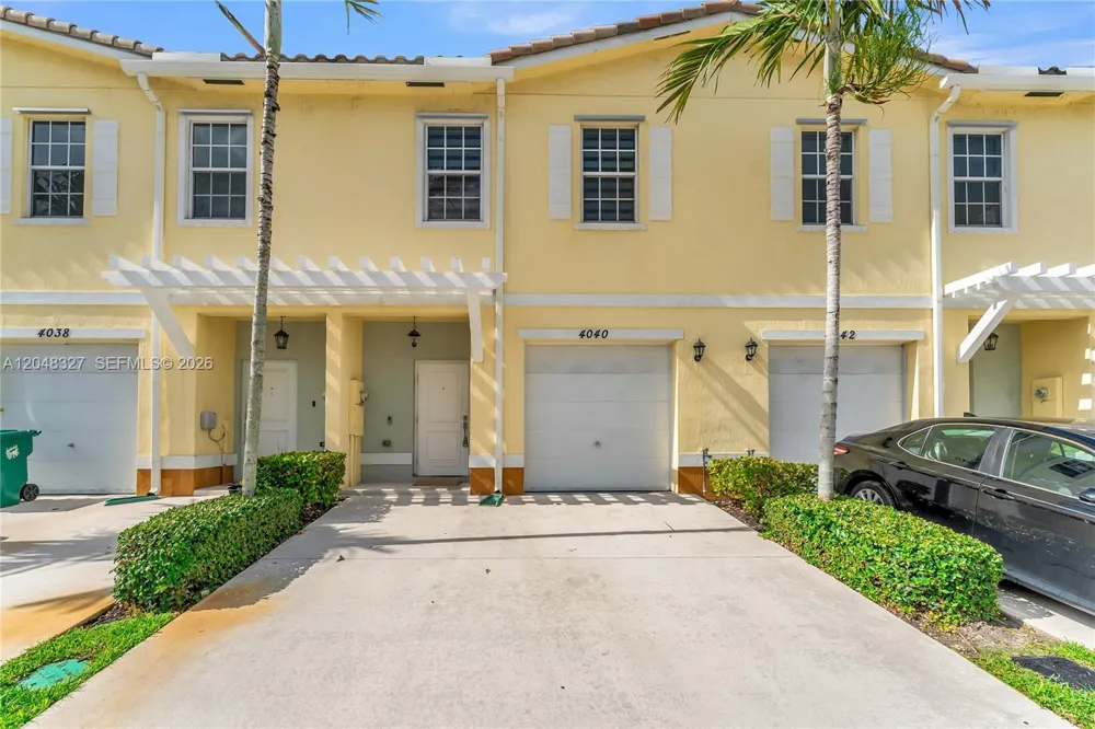 4040 NW 11th St Lauderhill, FL 33313