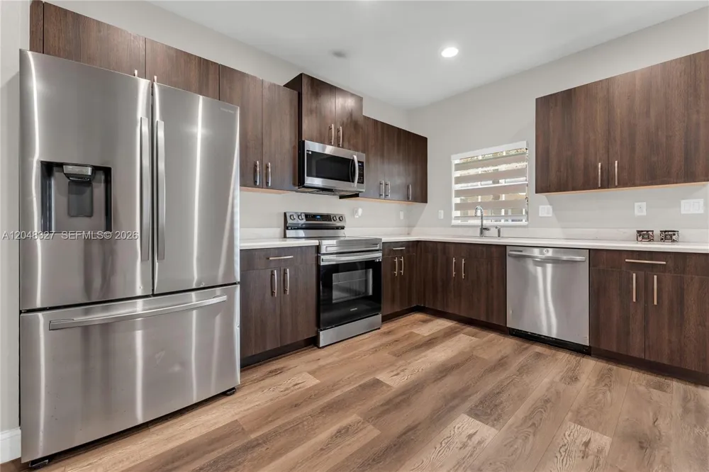 4040 NW 11th St Lauderhill, FL 33313