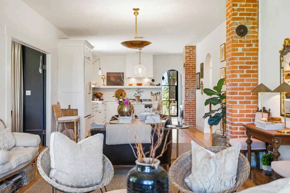 17 Dusty Farm Lane Fredericksburg, TX 78624