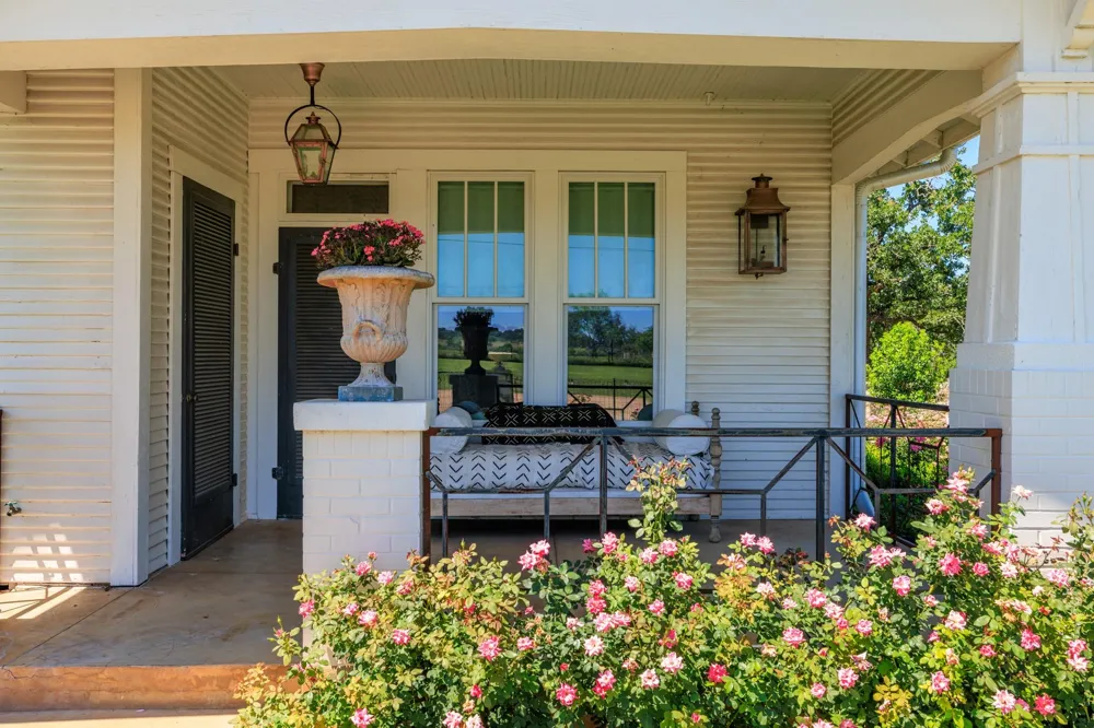 17 Dusty Farm Lane Fredericksburg, TX 78624