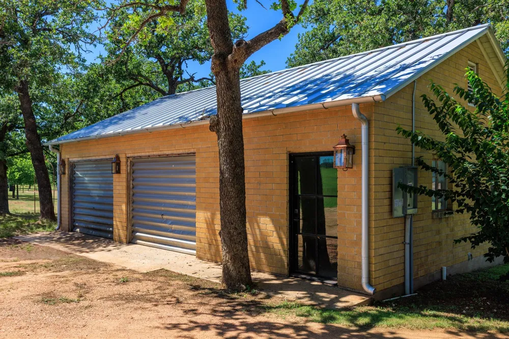 17 Dusty Farm Lane Fredericksburg, TX 78624