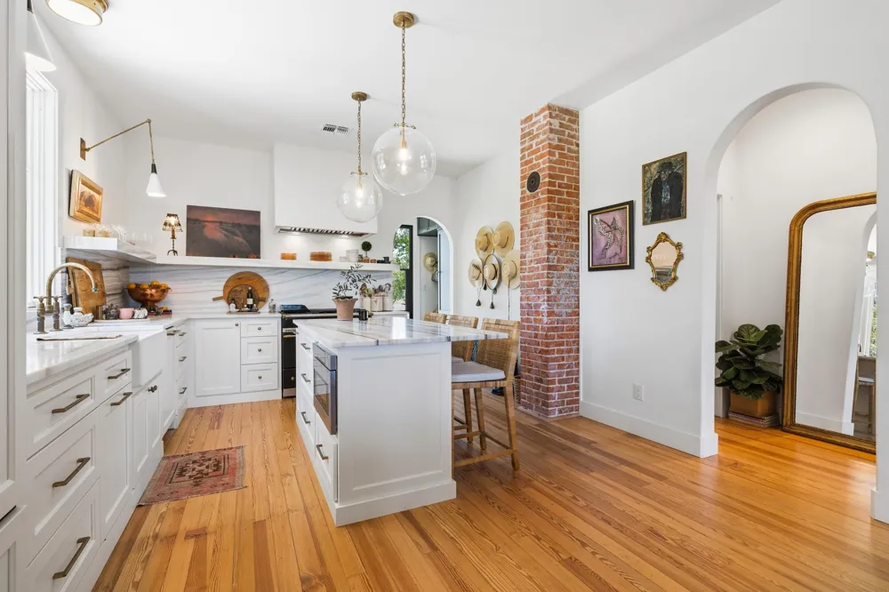 17 Dusty Farm Lane Fredericksburg, TX 78624
