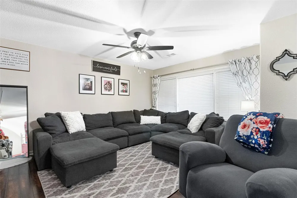 1413 Andrea Drive Bay City, TX 77414