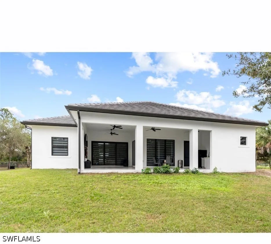 6th Avenue SE Naples, FL 34117