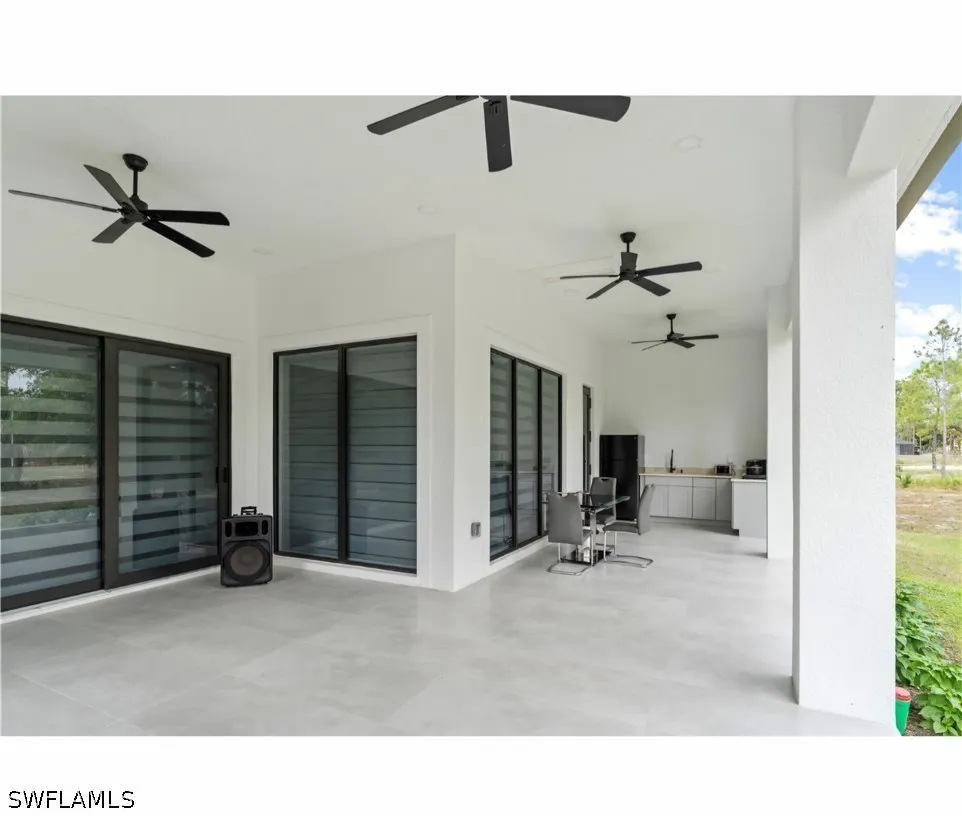 6th Avenue SE Naples, FL 34117