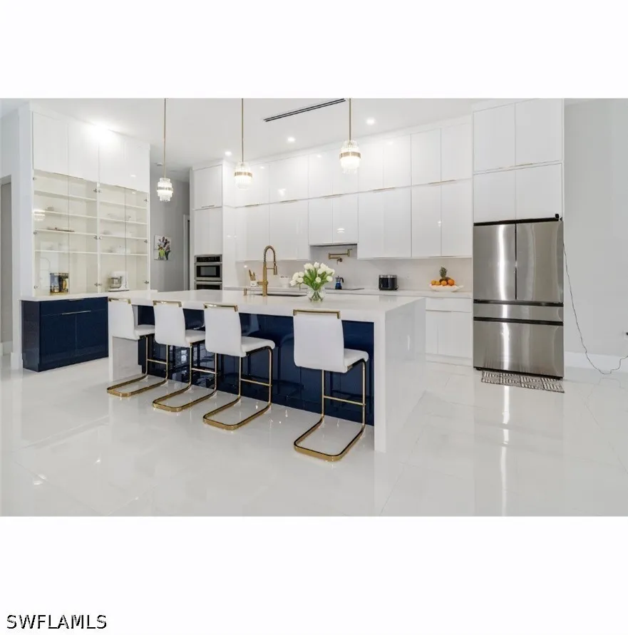 6th Avenue SE Naples, FL 34117