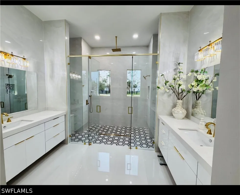 6th Avenue SE Naples, FL 34117